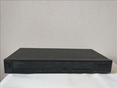 Abbildung: Radiorecorder, Tuner, Boxen