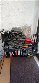 Abbildung: Aktenordner, breit und schmal