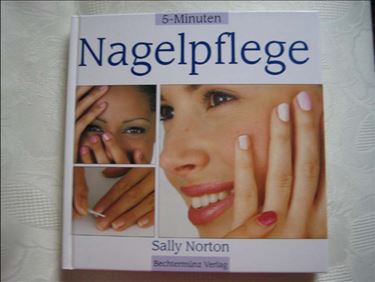 Abbildung: Buch Nagelpflege, gebunden