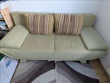 Abbildung: Schlafcouch/Schlafsofa mit Federkern 