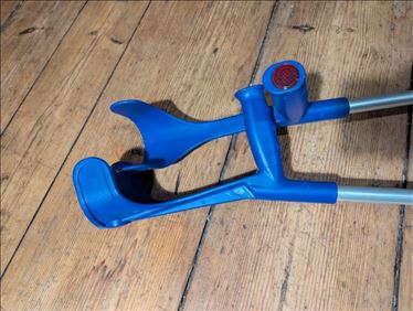 Abbildung: Krücken zu verschenken 