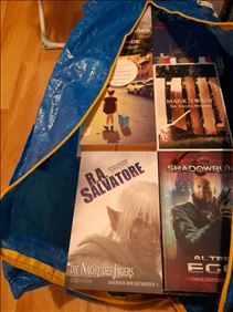 Abbildung: Verschenke etwas mehr als hundert Bücher für Selbstabholer