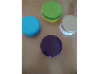 Abbildung: Kunstoffdosen