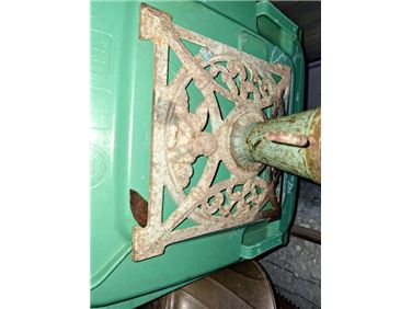 Abbildung: Alter Baumständer