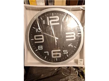 Abbildung: Neue Wanduhr