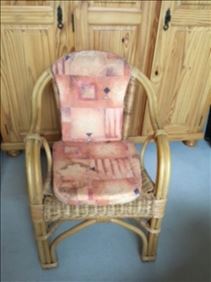 Abbildung: Rattan Stühle