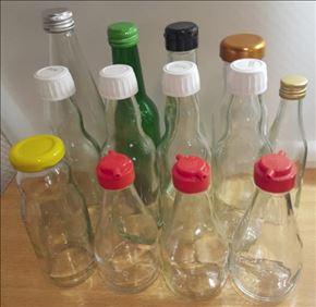 Abbildung: 13 leere Flaschen mit Deckel,gereinigt Einmachen,einkochen