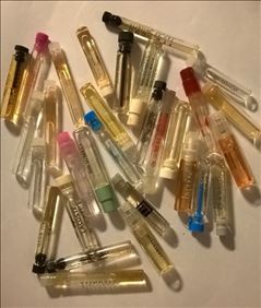 Abbildung: Parfüm-Proben