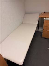 Abbildung: Massage oder Behandlungsliege