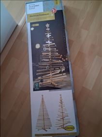 Abbildung: Holz-Weihnachtsbaum