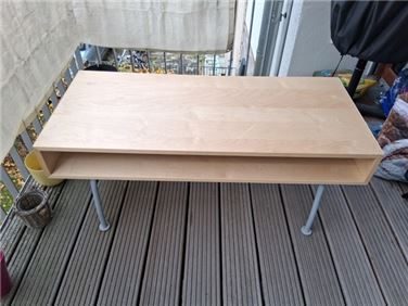 Abbildung:  Couchtisch