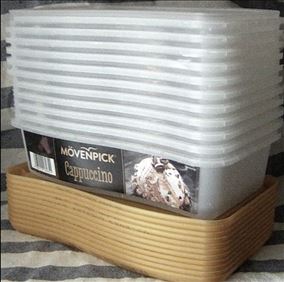 Abbildung: Plastikbehälter