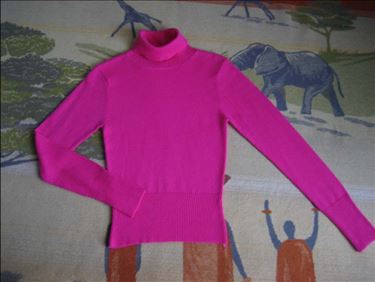 Abbildung: Stretch-Pullover Gr. 36, Galeria Kaufhof, ungetragen