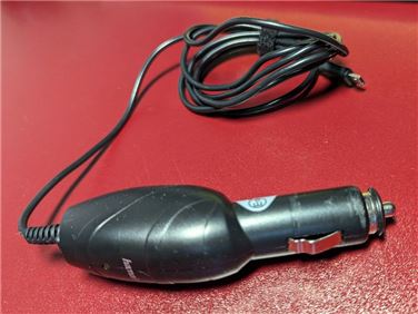 Abbildung: Handy-Ladegerät für Auto-Zigarettenanzünder 