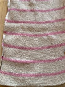 Abbildung: Leichter Strick Schal neu in  beige und rosa