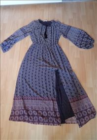 Abbildung: Damenkleid