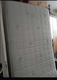 Abbildung: Verschenke Matratze 90/200