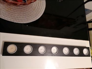 Abbildung: Ikea Teelicht Kerzenhalter Holz L 56 cm,  B 7, H 2,7 cm