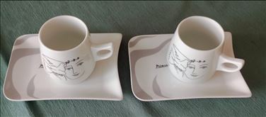 Abbildung: Picasso - Becher mit Untertassen