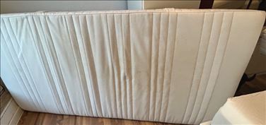 Abbildung: 2x IKEA Matrand Matratzen 90x200 gebraucht / zu verschenken
