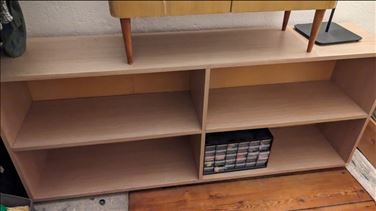 Abbildung: Langes Regal - Sideboard 