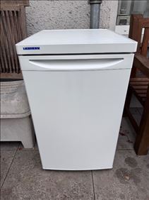 Abbildung: Kühlschrank, Tischhöhe