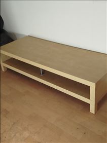 Abbildung: schlichter Couchtisch zu verschenken 