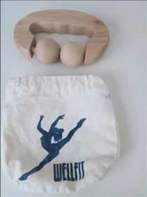 Abbildung: Massagegerät aus Holz