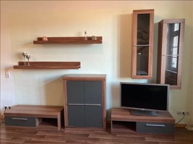 Abbildung: 7-teiliges Möbelset (ohne Fernseher)