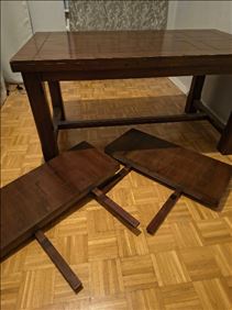 Abbildung: Holztisch abzugeben