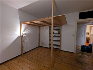 Abbildung: Hochbett-/Podest Eigenbau 