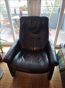 Abbildung: Ledersessel gepflegt zu verschenken