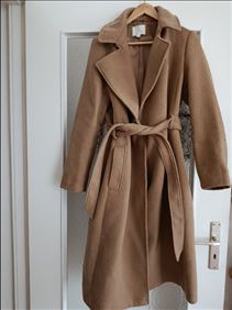 Abbildung: Langer Mantel braun Gr. 38 H+M