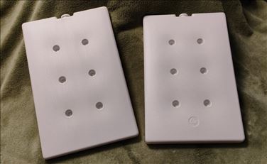 Abbildung: 2 extra große Kühlakkus