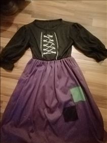 Abbildung: Kleid ist getragen gewaschen gr 152