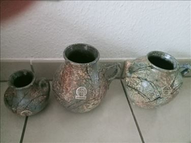 Abbildung: 3x Art Amphoren (ca H: 36 cm/33cm/11cm)