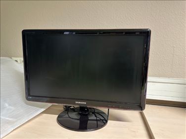 Abbildung: Samsung 32 Zoll TV Monitor