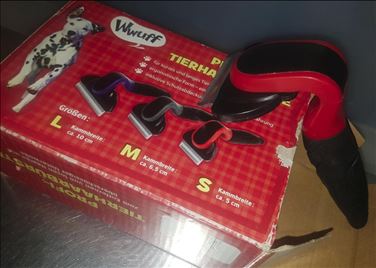 Abbildung: Tierhaarbürste WIE Furminator 5cm Kopfbreite