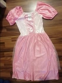 Abbildung: Kleid getragen, gewaschen gr 152