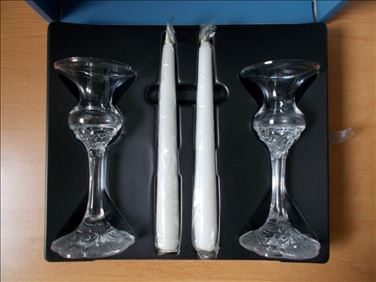 Abbildung: Schrankfund: Unbenutztes 2er-Set Kerzenleuchter / Tischvasen