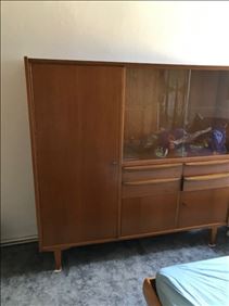 Abbildung: Vitrinenschrank Echtholz 50ziger Jahre