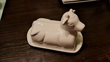Abbildung: Butterdose als Kuh