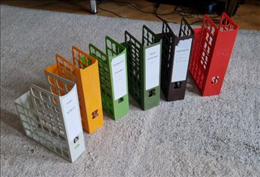 Abbildung: Stehsammler / -ordner zu verschenken