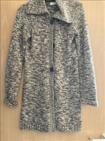 Abbildung: Strickjacke lang