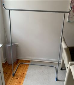 Abbildung: Kleiderständer