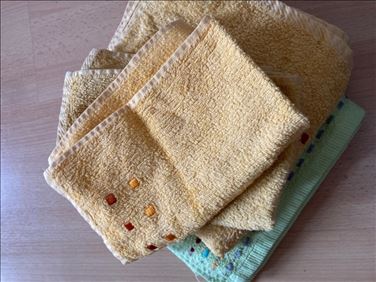 Abbildung: Handtücher gelb und lindgrün 