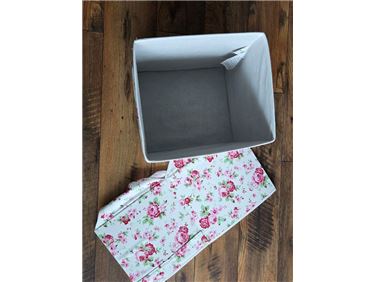 Abbildung: 2x ikea dröna 