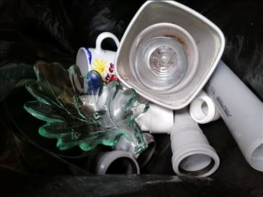 Abbildung: Küchenutensielien div. Teile