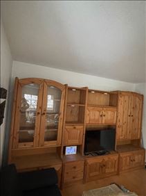 Abbildung: Wohnzimmerschrank 