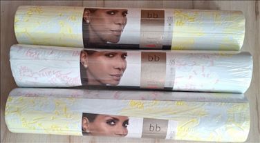 Abbildung: 4 Rollen Tapeten